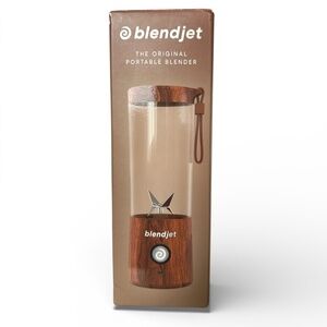 BRAND NEW Sealed  BLENDJET  The original portable blender - Walnut